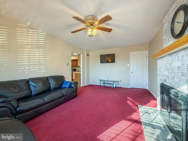 3326 E HAYES RD, Norristown, PA 19403