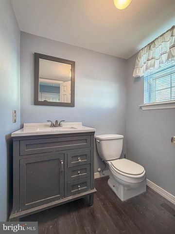 3326 E HAYES RD, Norristown, PA 19403