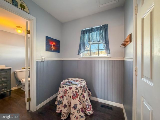 3326 E HAYES RD, Norristown, PA 19403