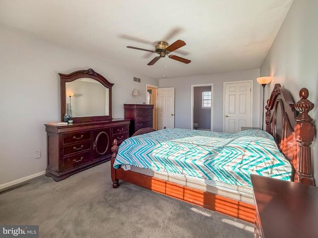 3326 E HAYES RD, Norristown, PA 19403