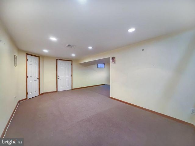 3326 E HAYES RD, Norristown, PA 19403