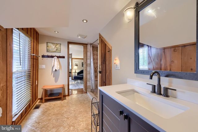 100 GLOSSBRENNER AVE L-0003, Mount Gretna, PA 17064