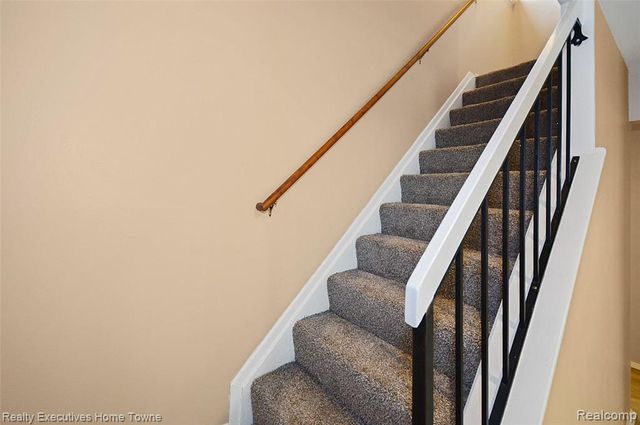 39256 Grennada Street, Livonia, MI 48154