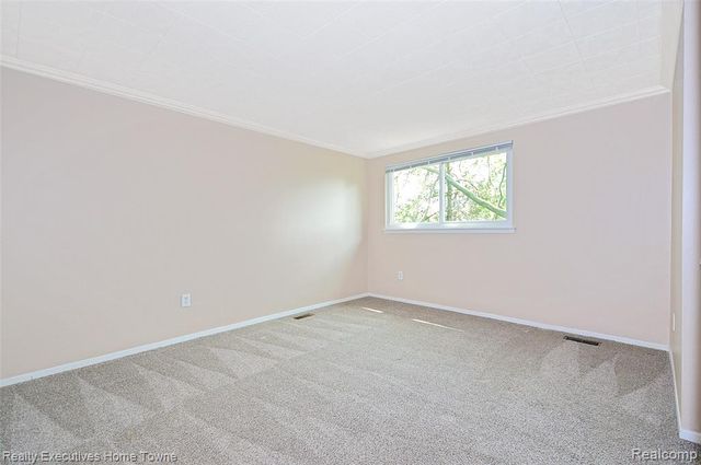 39256 Grennada Street, Livonia, MI 48154