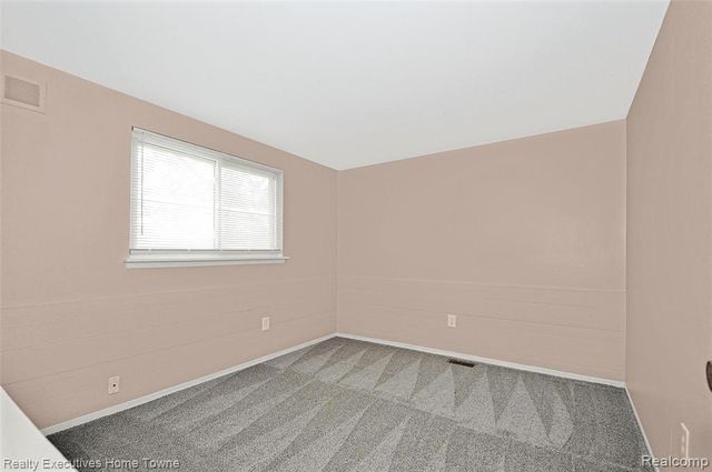 39256 Grennada Street, Livonia, MI 48154