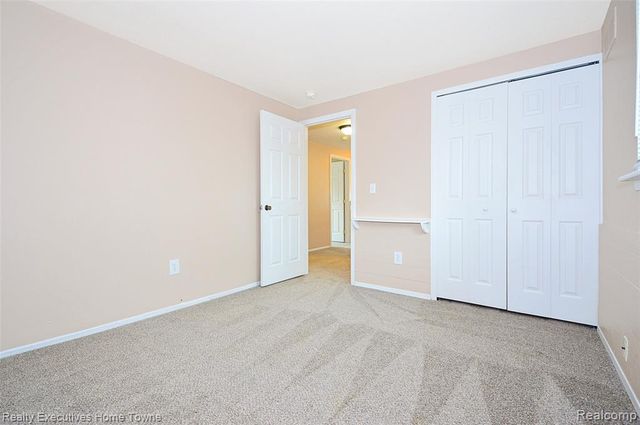 39256 Grennada Street, Livonia, MI 48154