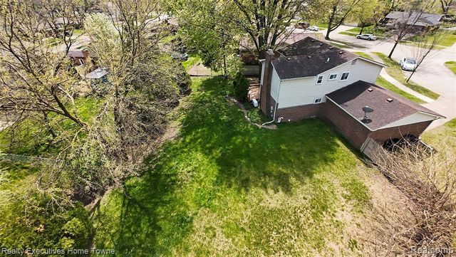 39256 Grennada Street, Livonia, MI 48154