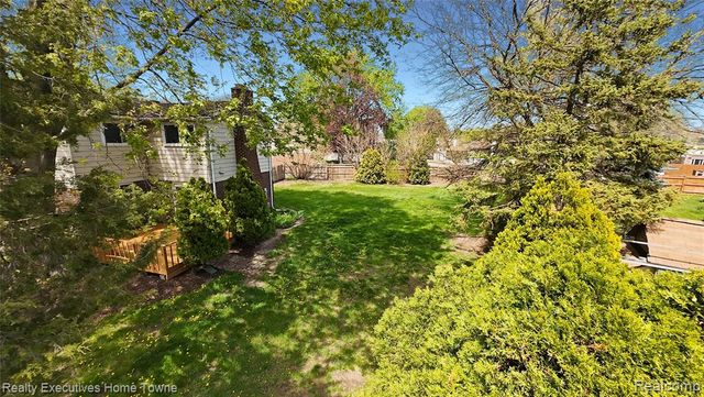 39256 Grennada Street, Livonia, MI 48154