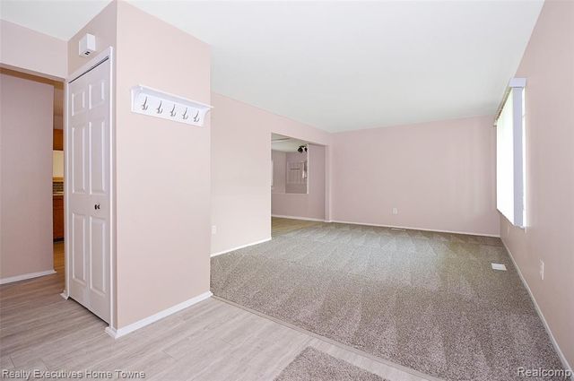 39256 Grennada Street, Livonia, MI 48154