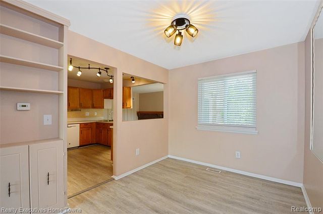 39256 Grennada Street, Livonia, MI 48154