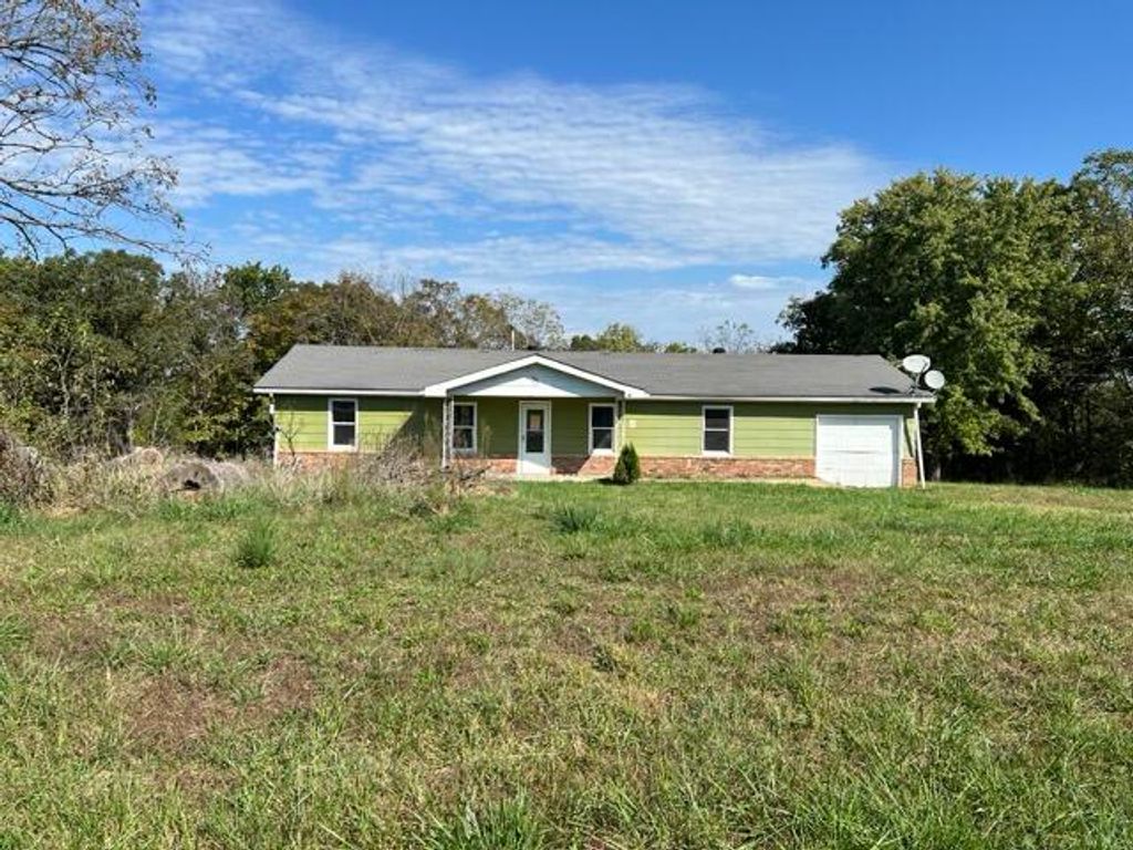 55 Quarry Road, Buffalo, MO 65622