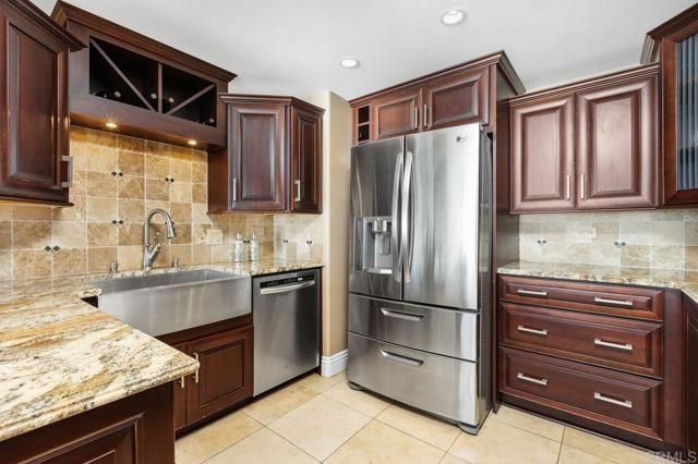 1200 Harbor 15B, Oceanside, CA 92054