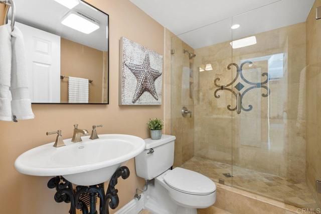 1200 Harbor 15B, Oceanside, CA 92054