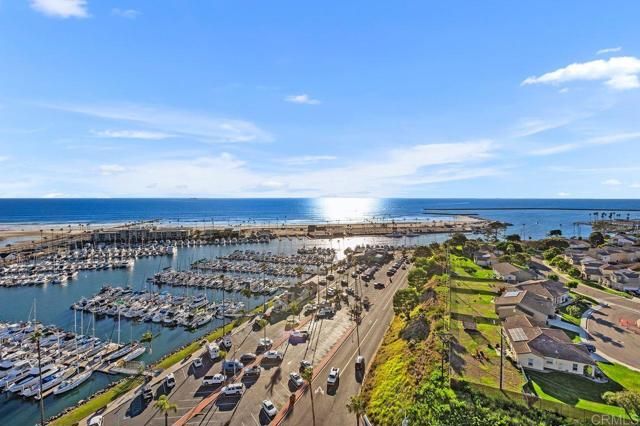 1200 Harbor 15B, Oceanside, CA 92054