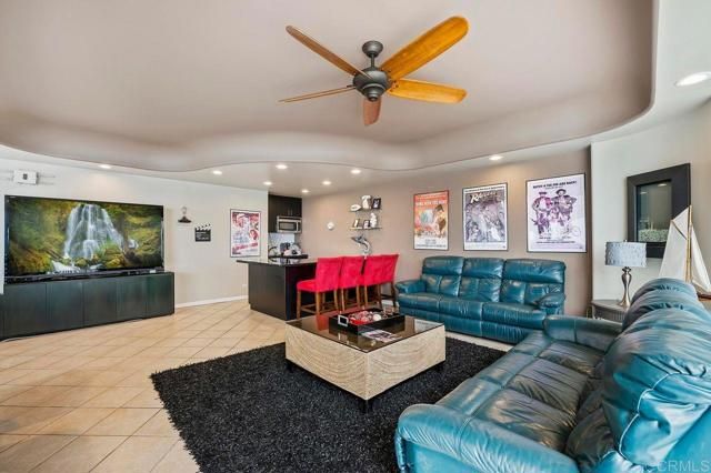 1200 Harbor 15B, Oceanside, CA 92054