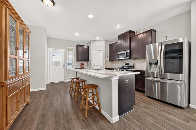 1329 Red Hills Drive, Rosharon, TX 77583