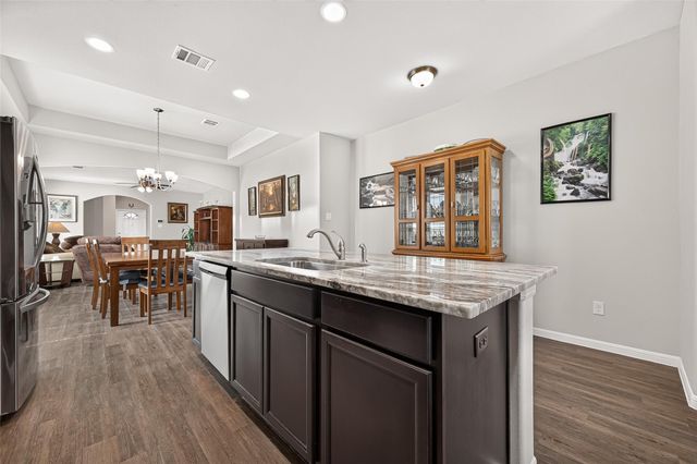 1329 Red Hills Drive, Rosharon, TX 77583