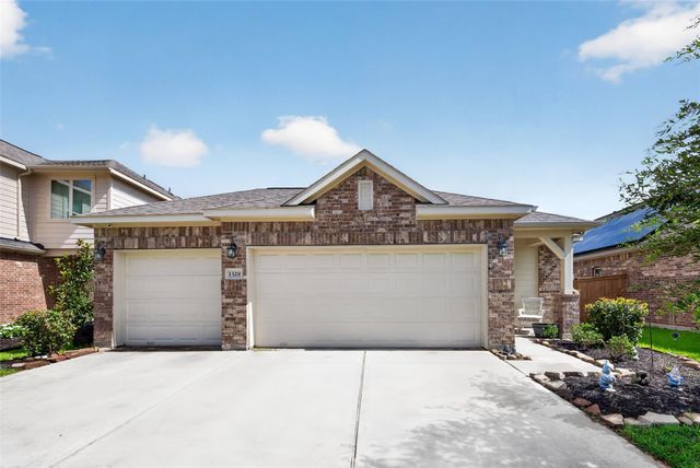 1329 Red Hills Drive, Rosharon, TX 77583