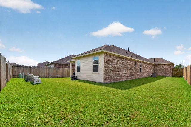 1329 Red Hills Drive, Rosharon, TX 77583