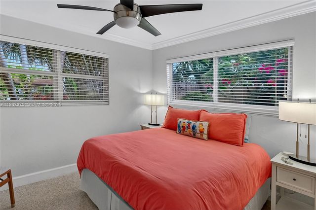 632 NW 28th Ct, Wilton Manors, FL 33311