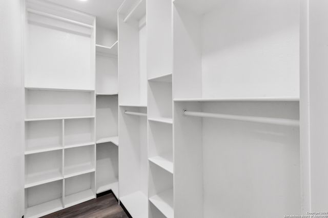 9346 Valley Hedge, San Antonio, TX 78250