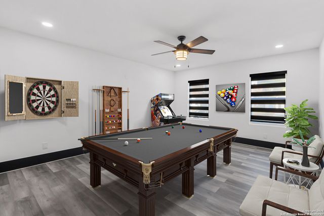 9346 Valley Hedge, San Antonio, TX 78250