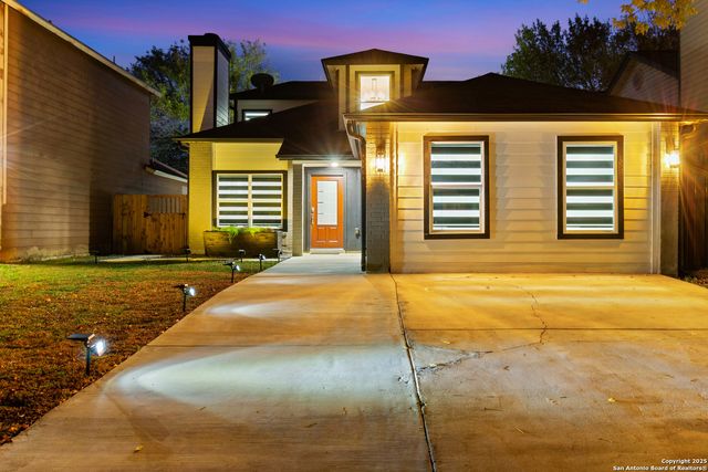 9346 Valley Hedge, San Antonio, TX 78250