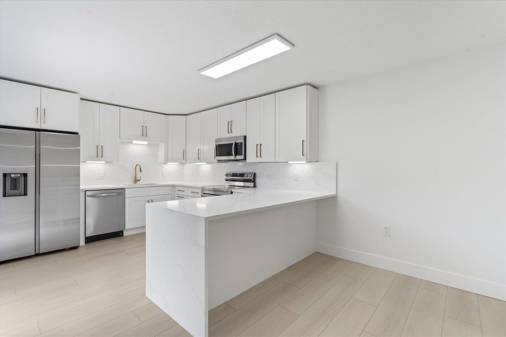 2897 SW 22nd Circle 44b, Delray Beach, FL 33445