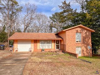 104 Ridgedale Drive, Warner Robins, GA 31088