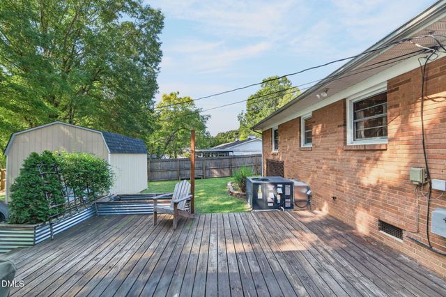 2308 Edgewood Avenue, Burlington, NC 27215