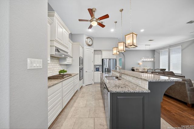 29035 Porch Swing, Boerne, TX 78006