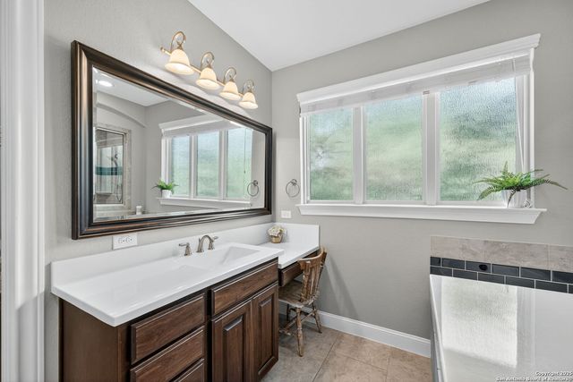 29035 Porch Swing, Boerne, TX 78006