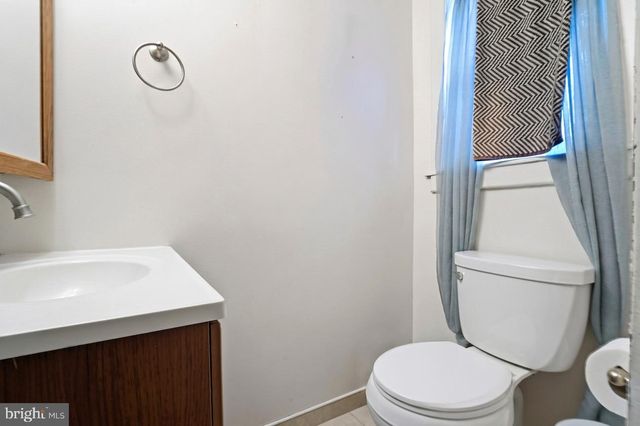 16700 FREDERICK RD, Mount Airy, MD 21771