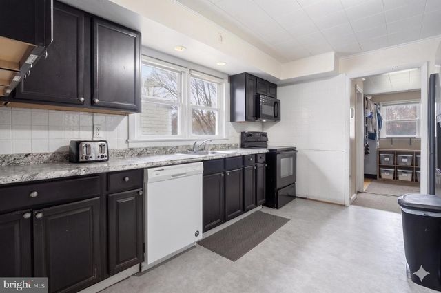 16700 FREDERICK RD, Mount Airy, MD 21771