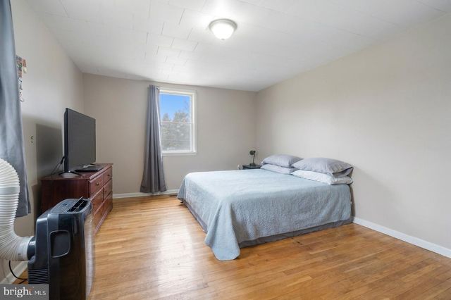 16700 FREDERICK RD, Mount Airy, MD 21771