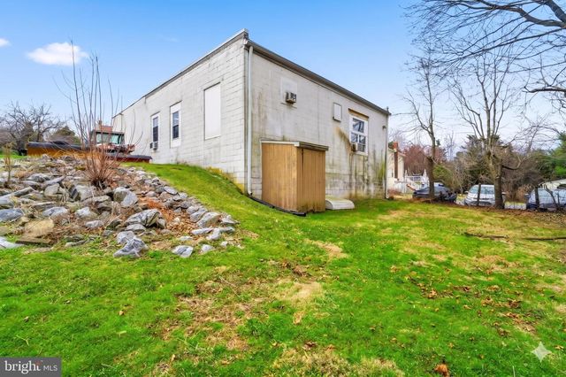 16700 FREDERICK RD, Mount Airy, MD 21771