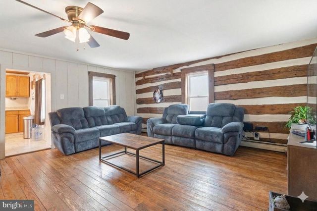 16700 FREDERICK RD, Mount Airy, MD 21771