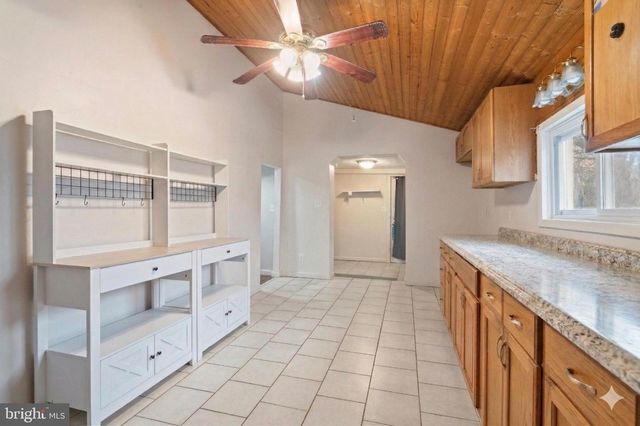 16700 FREDERICK RD, Mount Airy, MD 21771