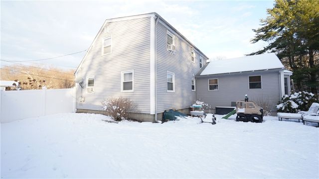 19 Turner Drive, West Warwick, RI 02893