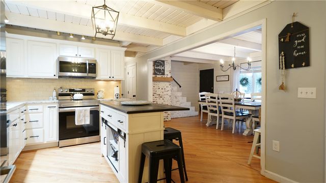 19 Turner Drive, West Warwick, RI 02893