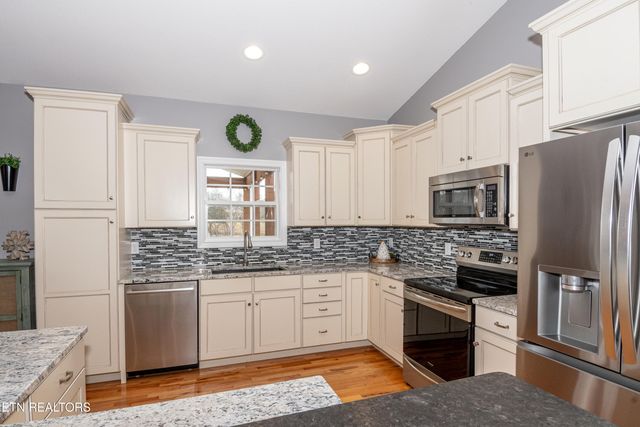 5163 Candlewood Court, Maryville, TN 37804