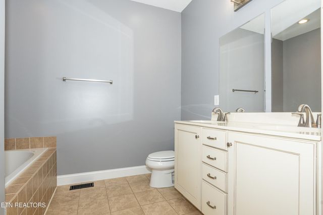 5163 Candlewood Court, Maryville, TN 37804