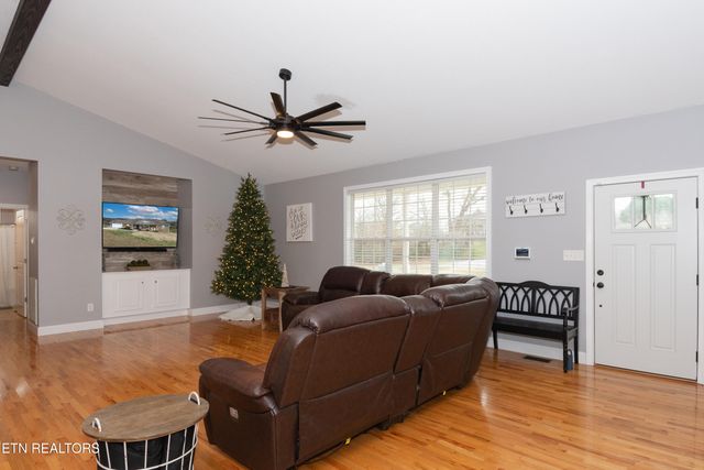 5163 Candlewood Court, Maryville, TN 37804