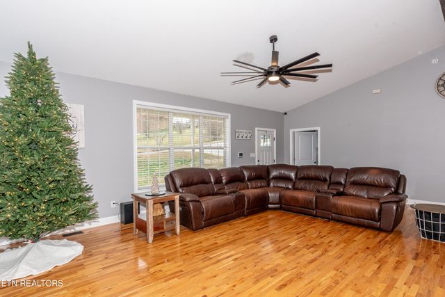 5163 Candlewood Court, Maryville, TN 37804