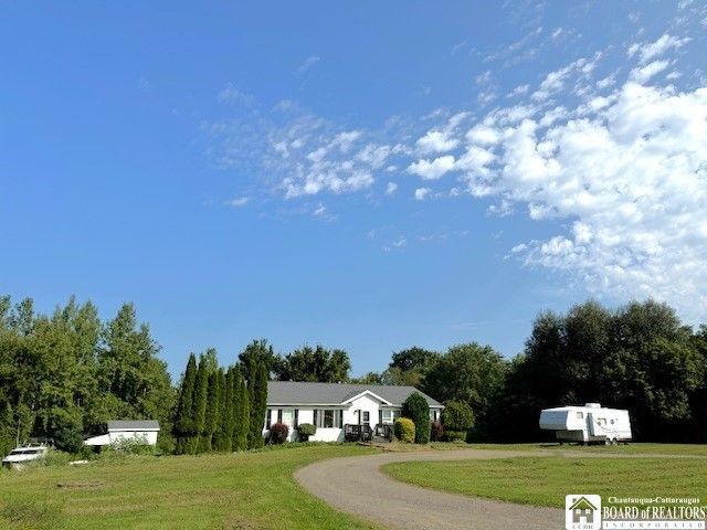 4436 Rood Road, Pomfret, NY 14063