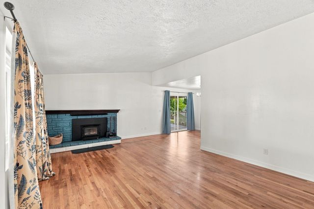 12118 E 22nd Ave, Spokane Valley, WA 99206