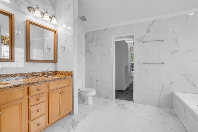 67 Devonhall Way, Taylors, SC 29687