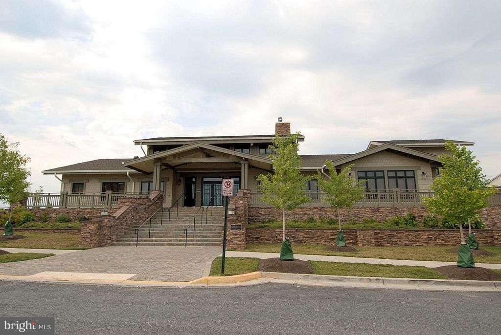 Image 29 of property listing at 12962 CLARKSBURG SQUARE RD, Clarksburg, MD 20871