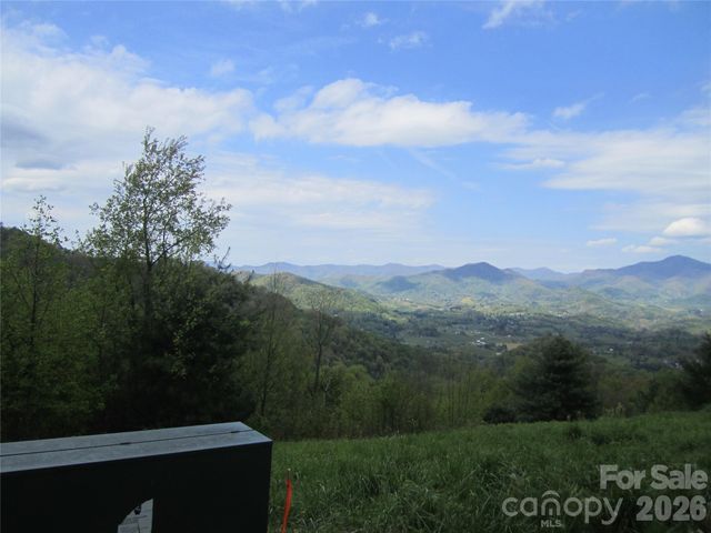 000 Signature Row Boulevard Lot 17, Waynesville, NC 28785