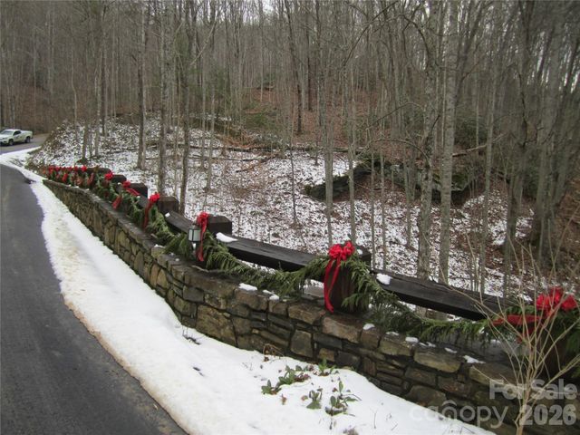 000 Signature Row Boulevard Lot 17, Waynesville, NC 28785